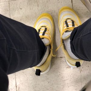 Meet your Posher, Elijah